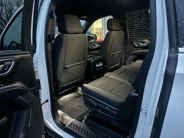 used 2022 GMC Yukon XL car, priced at $41,998