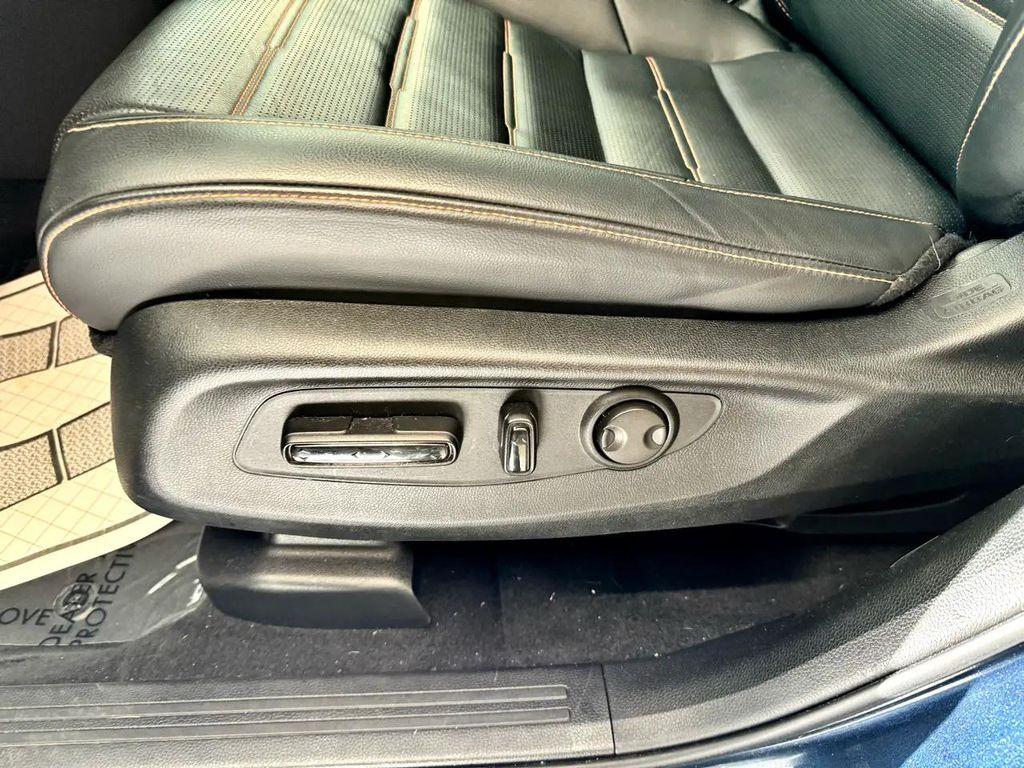used 2023 Honda CR-V Hybrid car, priced at $29,998