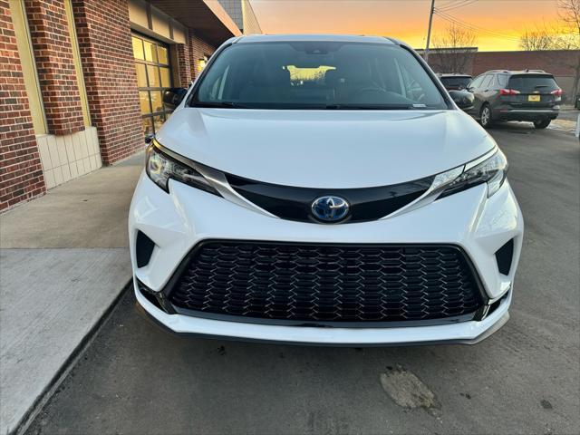 used 2022 Toyota Sienna car, priced at $33,998