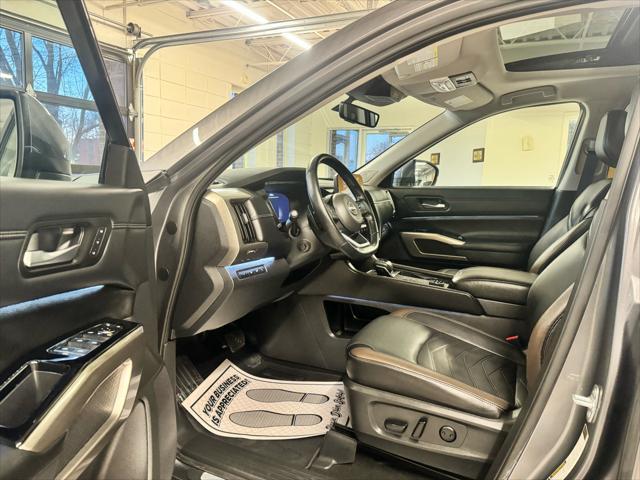 used 2023 Nissan Pathfinder car, priced at $32,998