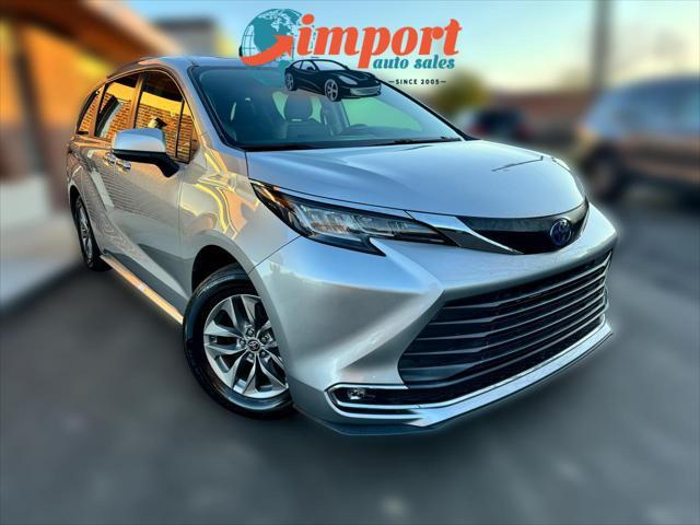 used 2022 Toyota Sienna car, priced at $32,494