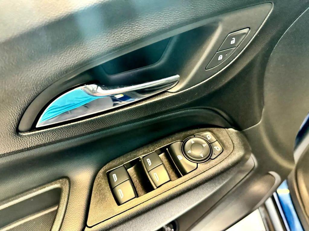 used 2022 Chevrolet Equinox car, priced at $16,998