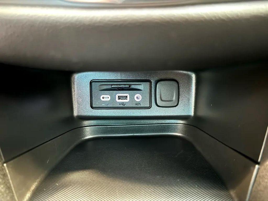 used 2022 Chevrolet Equinox car, priced at $16,998