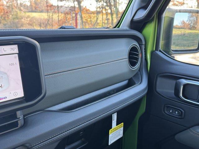 new 2026 Jeep Gladiator car, priced at $65,315