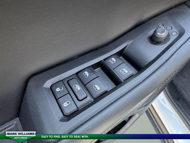used 2024 Jeep Grand Cherokee car, priced at $34,999