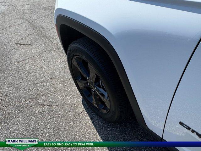 used 2024 Jeep Grand Cherokee car, priced at $34,999