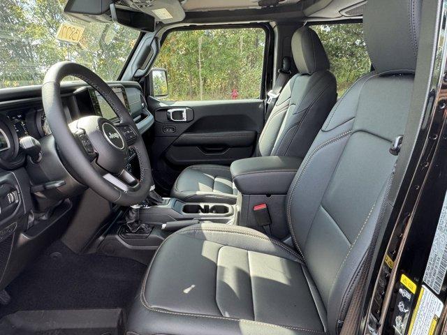 new 2025 Jeep Gladiator car, priced at $53,935