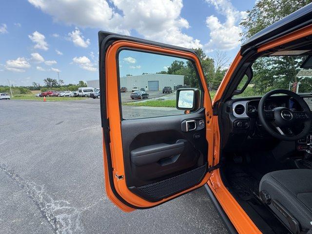new 2025 Jeep Gladiator car, priced at $51,880