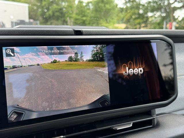 new 2025 Jeep Gladiator car, priced at $51,880