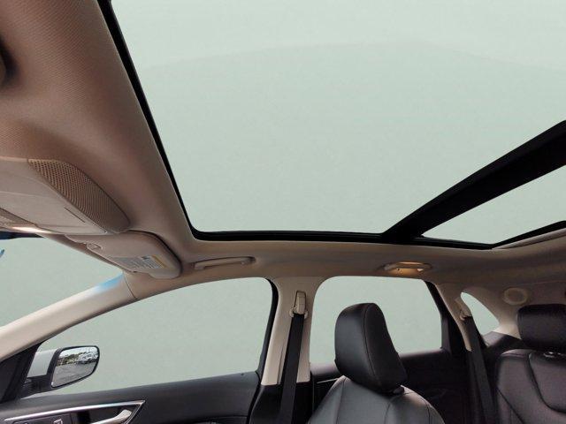 used 2021 Ford Edge car