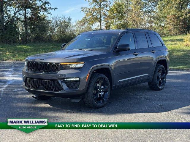 new 2025 Jeep Grand Cherokee car, priced at $58,430