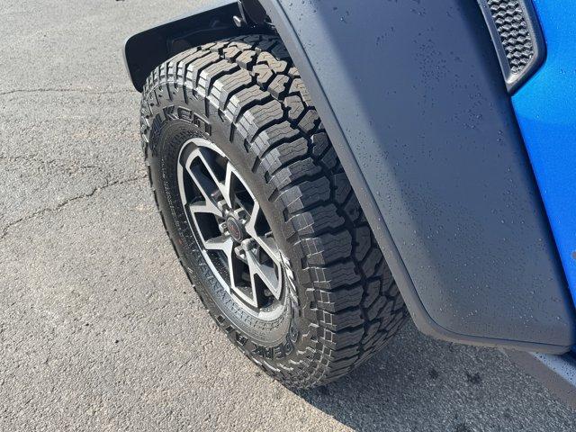 new 2025 Jeep Gladiator car, priced at $59,295