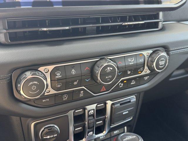 new 2025 Jeep Gladiator car, priced at $64,415