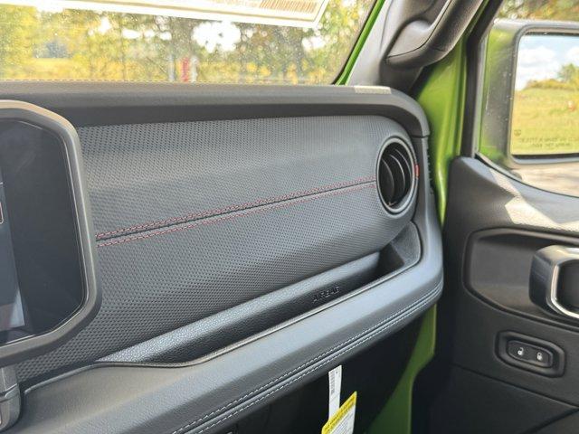 new 2025 Jeep Gladiator car, priced at $64,415