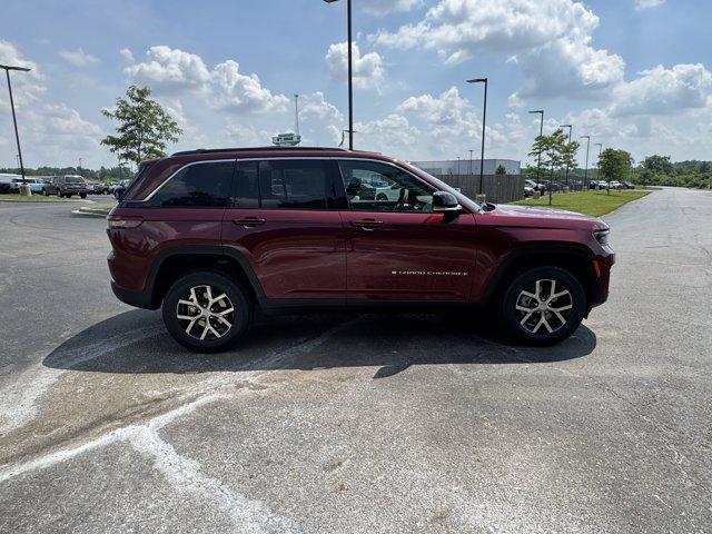 new 2025 Jeep Grand Cherokee car, priced at $52,935