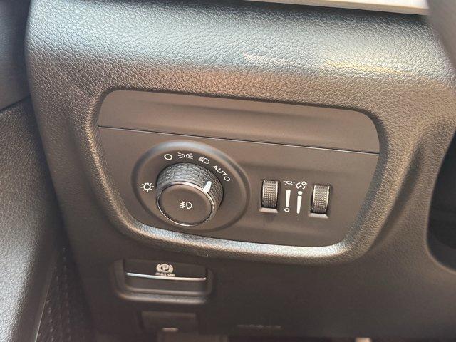 new 2025 Jeep Grand Cherokee car, priced at $52,935