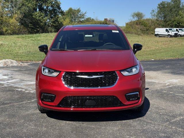 new 2026 Chrysler Pacifica car, priced at $54,800