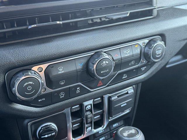 new 2026 Jeep Wrangler car, priced at $53,385