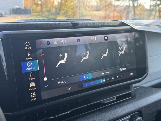 new 2026 Jeep Wrangler car, priced at $53,385