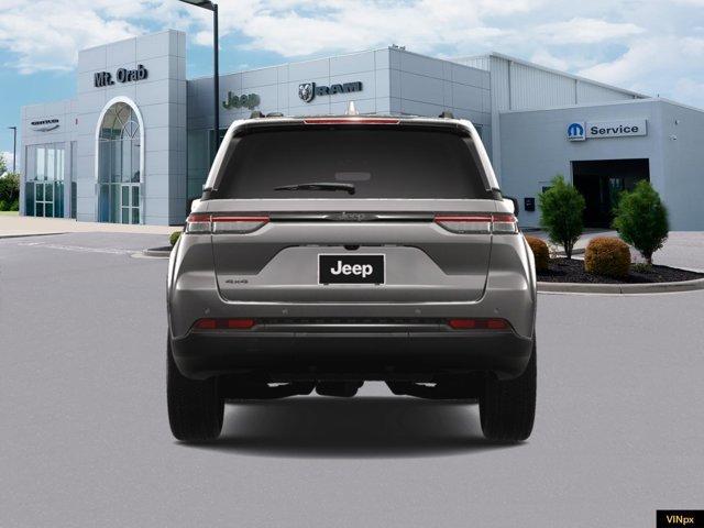 new 2025 Jeep Grand Cherokee car, priced at $49,370