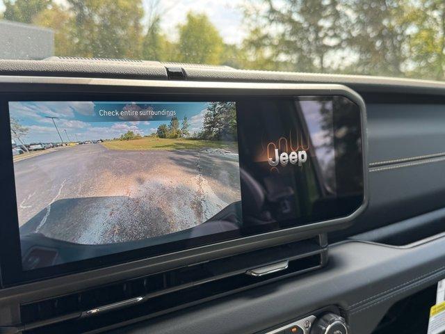 new 2025 Jeep Gladiator car, priced at $53,935
