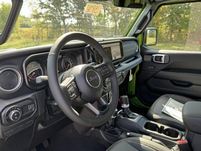 new 2025 Jeep Gladiator car, priced at $53,935