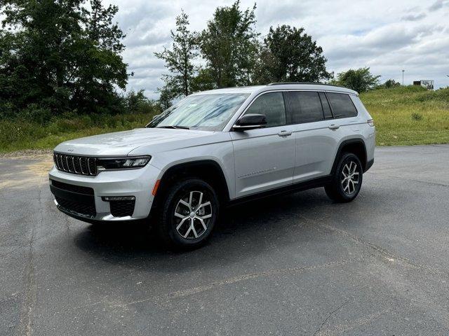 new 2024 Jeep Grand Cherokee L car, priced at $53,250