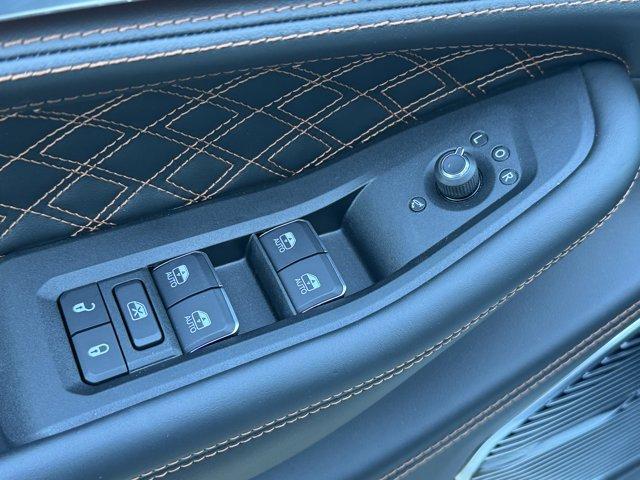 new 2025 Jeep Grand Cherokee car, priced at $67,965