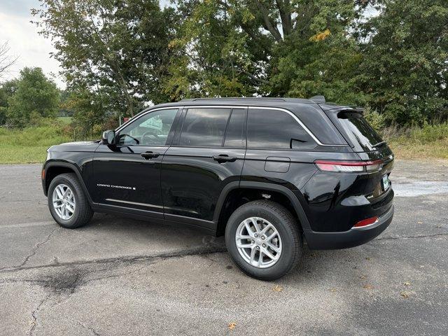 new 2025 Jeep Grand Cherokee car, priced at $44,170