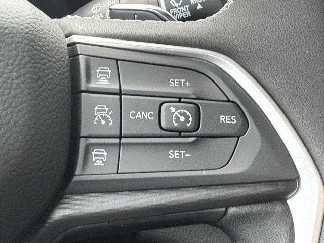 new 2025 Jeep Grand Cherokee car, priced at $44,170