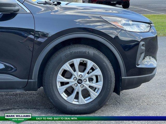 used 2023 Ford Escape car, priced at $27,494