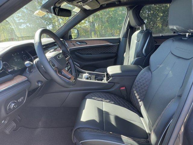 new 2025 Jeep Grand Cherokee car, priced at $68,560