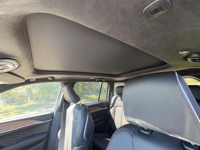 new 2025 Jeep Grand Cherokee car, priced at $68,560