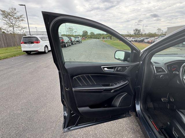 used 2022 Ford Edge car, priced at $29,210