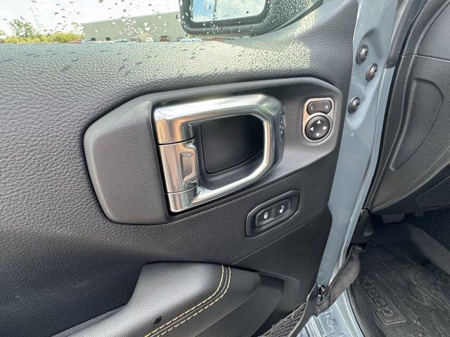 new 2025 Jeep Gladiator car, priced at $53,935