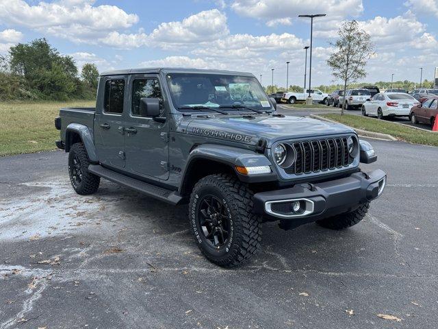 new 2025 Jeep Gladiator car, priced at $53,935