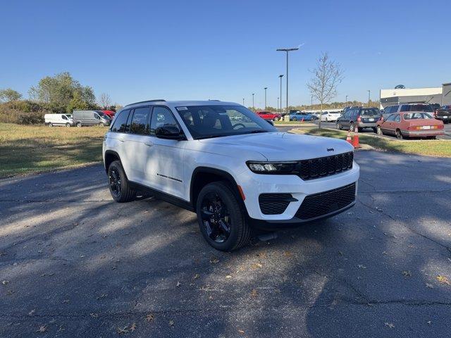 new 2025 Jeep Grand Cherokee car, priced at $48,775
