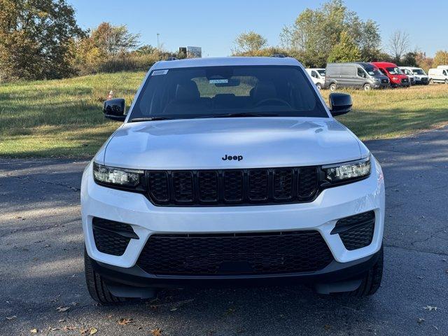 new 2025 Jeep Grand Cherokee car, priced at $48,775