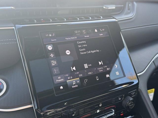 new 2025 Jeep Grand Cherokee car, priced at $48,800