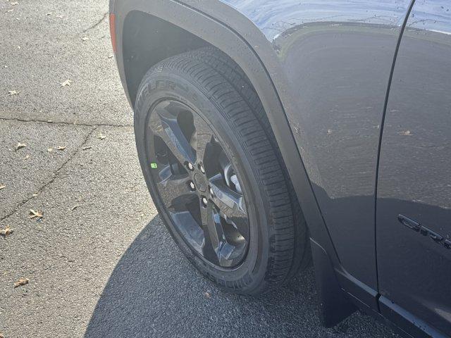 new 2025 Jeep Grand Cherokee car, priced at $48,800