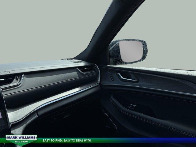 used 2023 Jeep Grand Cherokee car, priced at $38,799