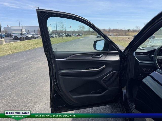 used 2023 Jeep Grand Cherokee car, priced at $38,799