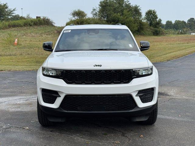 new 2025 Jeep Grand Cherokee car, priced at $46,560