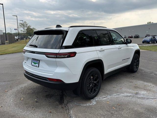 new 2025 Jeep Grand Cherokee car, priced at $46,560