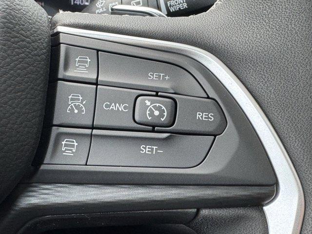 new 2025 Jeep Grand Cherokee car, priced at $46,560