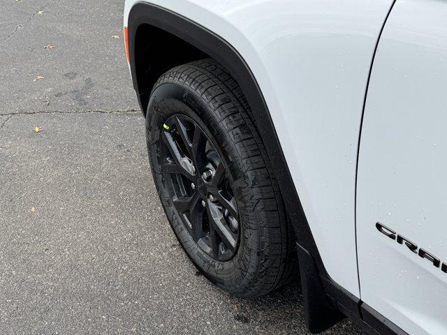 new 2025 Jeep Grand Cherokee car, priced at $46,560