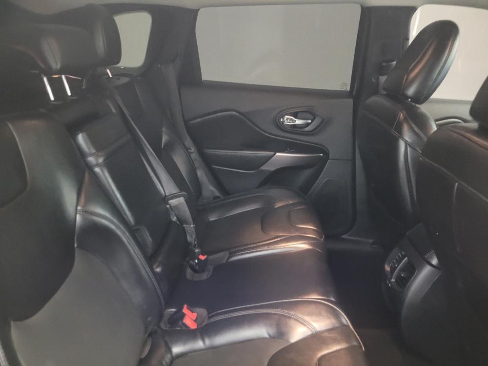 used 2019 Jeep Cherokee car, priced at $15,395