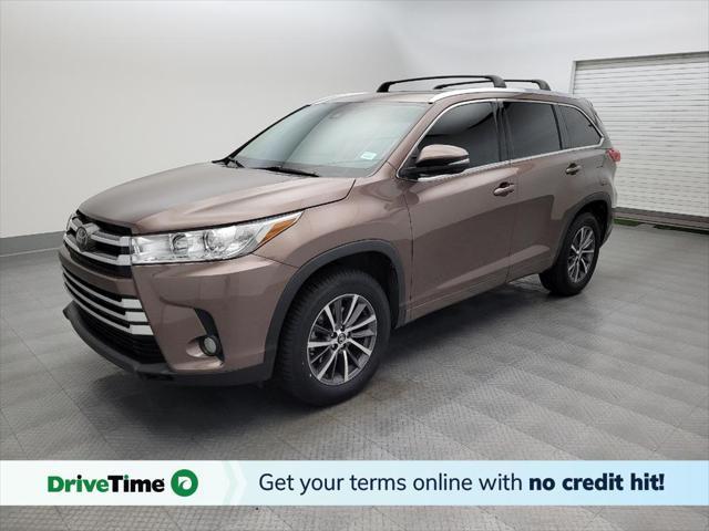 used 2018 Toyota Highlander car, priced at $27,095