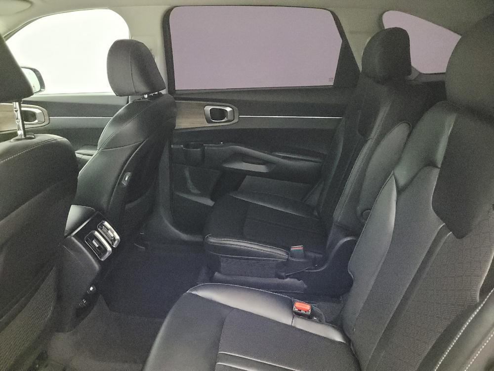 used 2021 Kia Sorento car, priced at $28,095