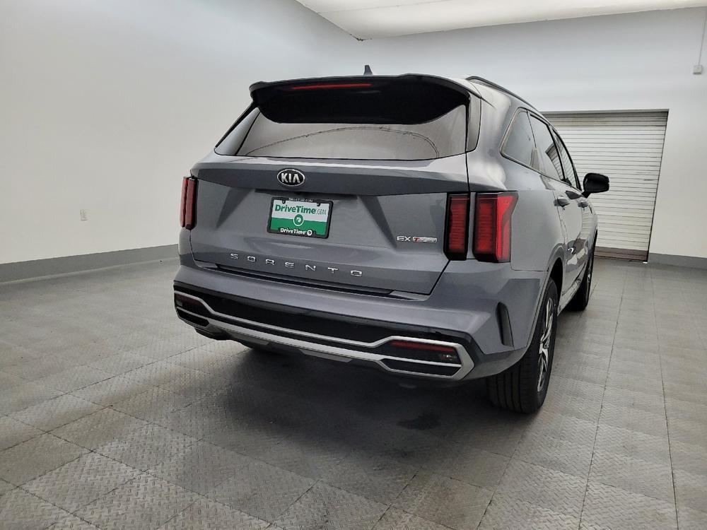 used 2021 Kia Sorento car, priced at $28,095